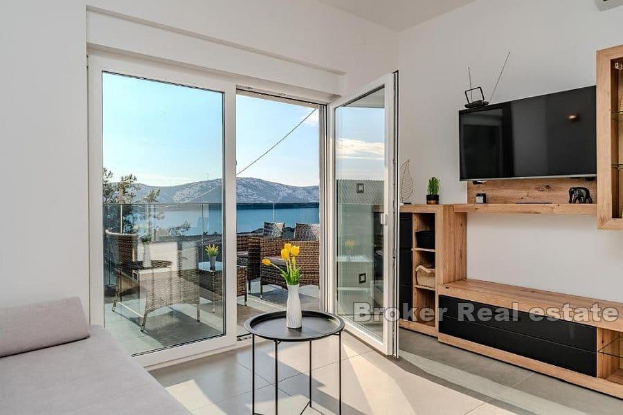 Kroatien, Pag - Immobilie mit Pool und Meerblick