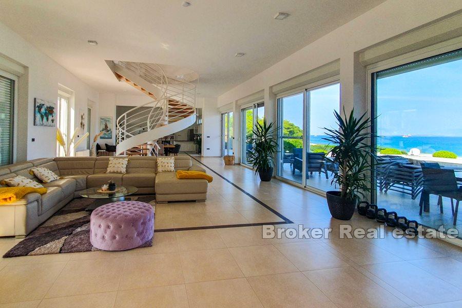 Chorvatsko, Ugljan - Moderní vila první řada k moři