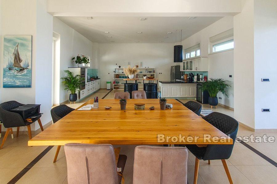 Chorvatsko, Ugljan - Moderní vila první řada k moři