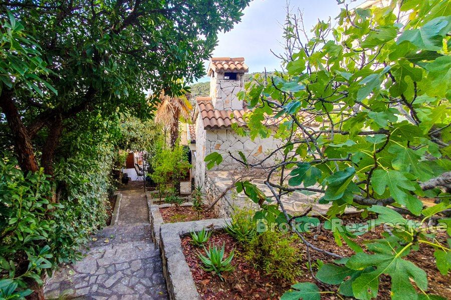 Rogoznica - Stone house in a quiet location with a view of the sea