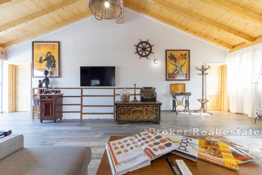 Island Pašman - Steinhus beliggende i en attraktiv beliggenhet ved sjøen