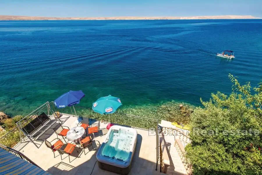 Zadar - Haus in der ersten Reihe zum Meer mit Bootsliegeplatz