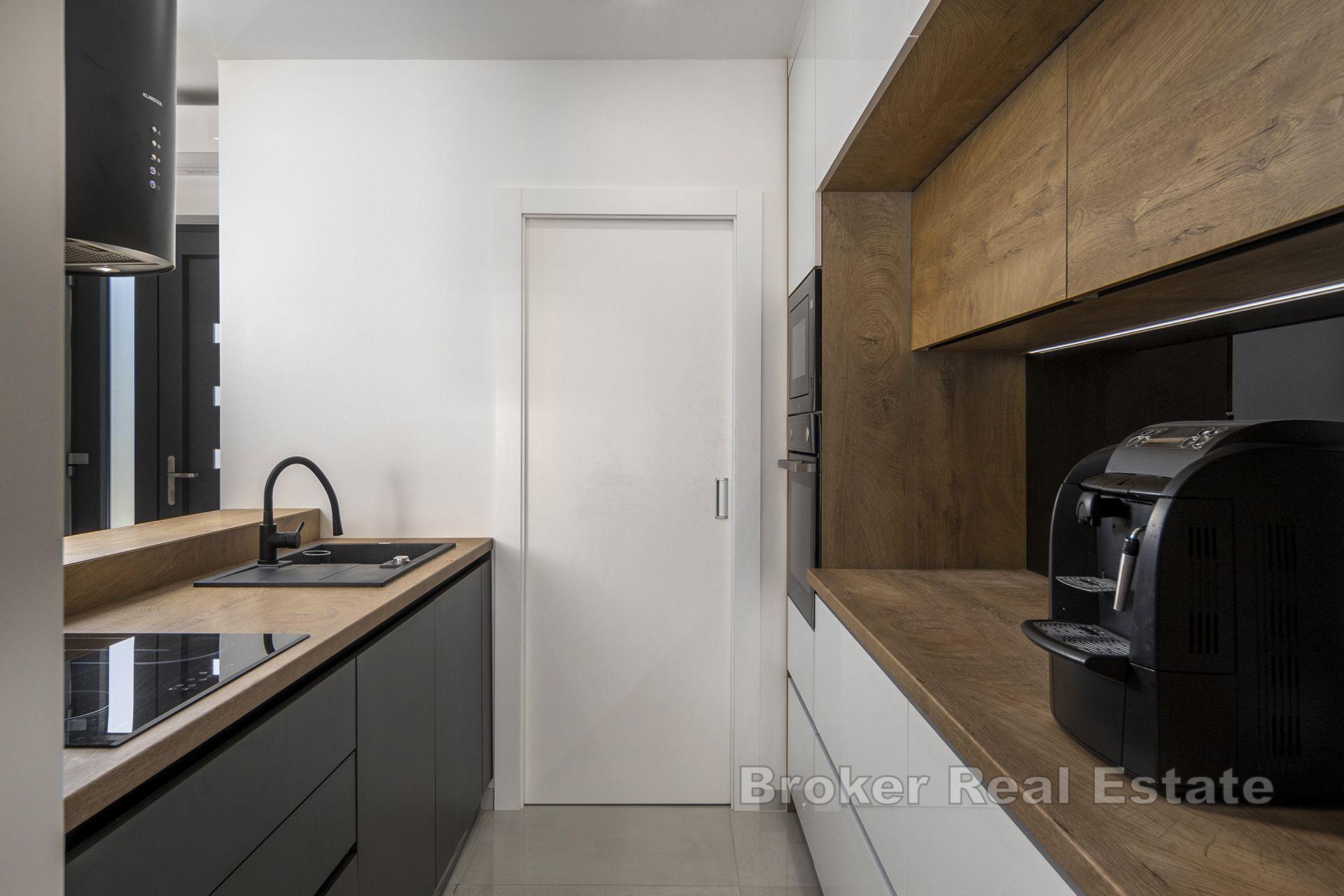 Croatie, Zadar - Maison familiale moderne près de la mer