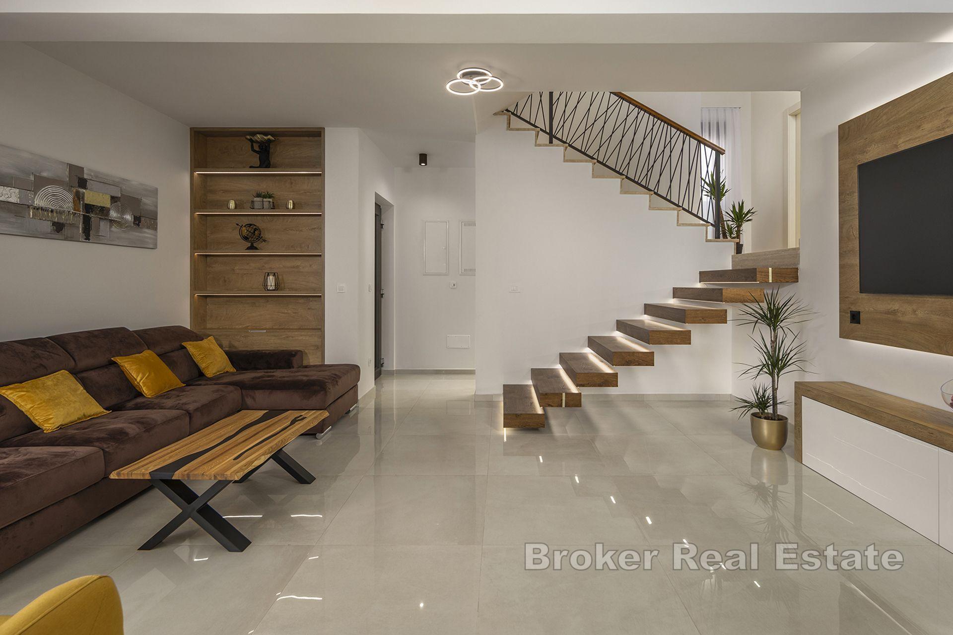 Croatie, Zadar - Maison familiale moderne près de la mer