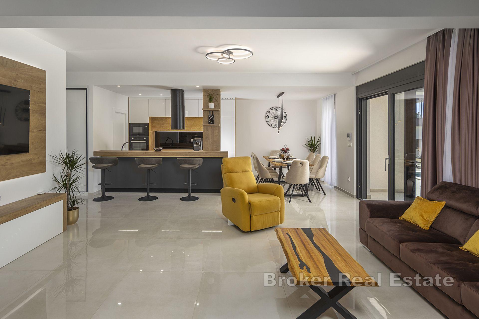 Croatie, Zadar - Maison familiale moderne près de la mer