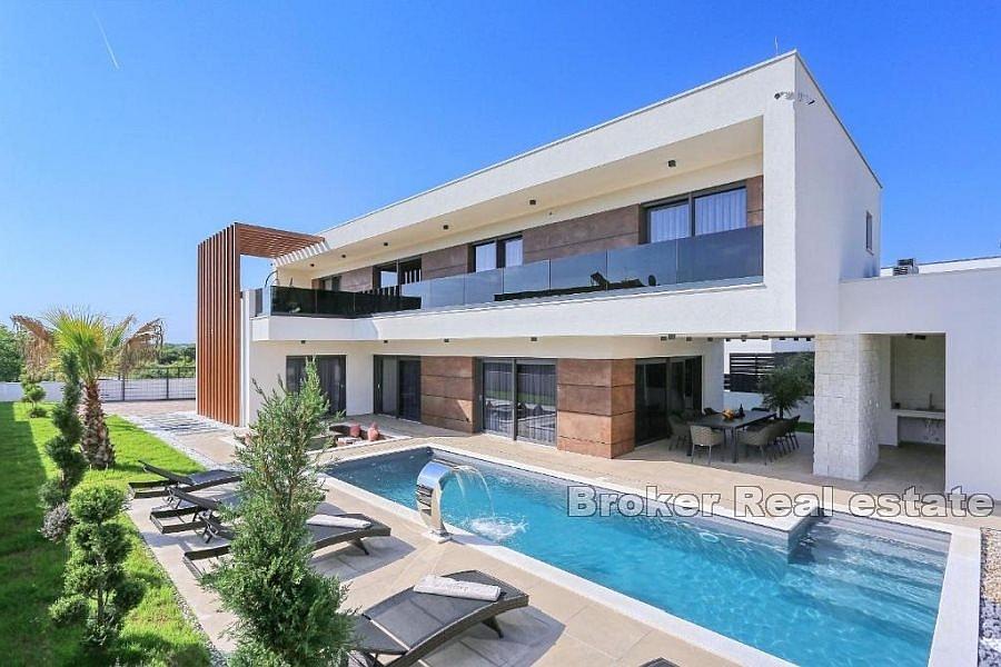 Hrvatska, Zadar – Elegantna vila s bazenom u mirnom okruženju