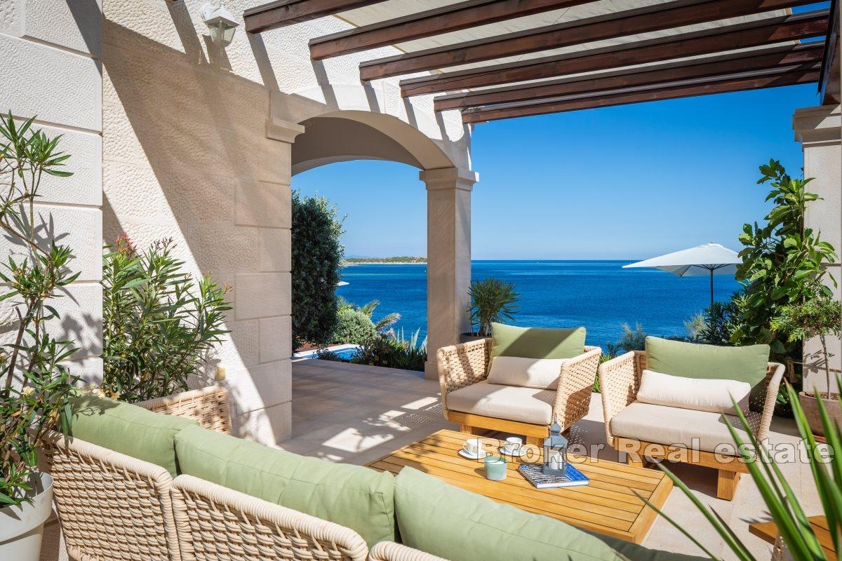 Villa al mare con piscina