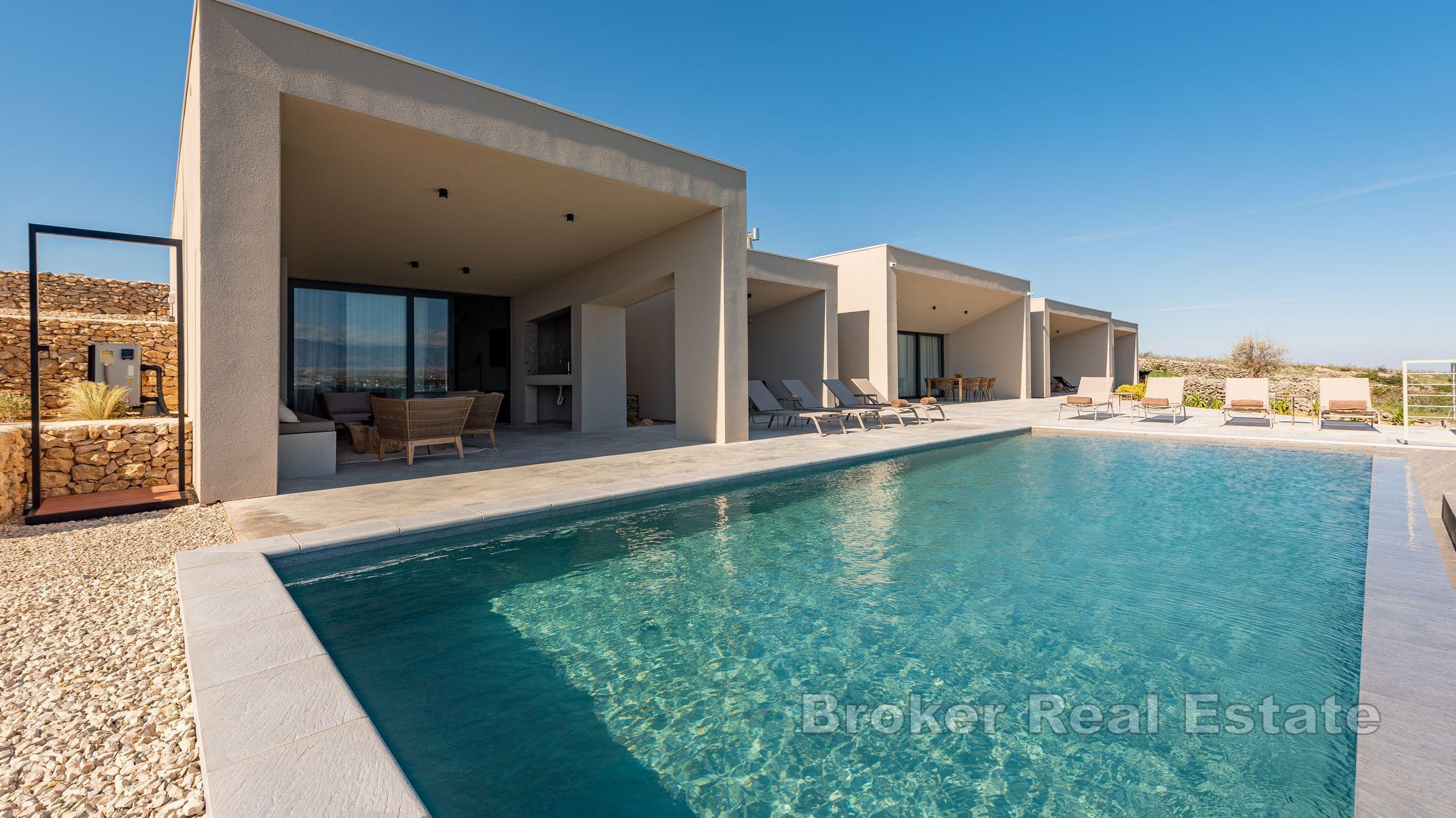 Nowoczesna willa z basenem i niepowtarzalnym widokiem na morze