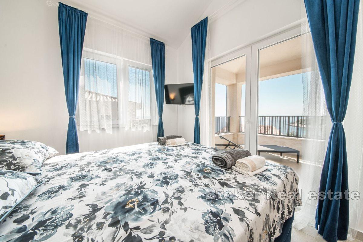 Novoizgrađena kuća s bazenom