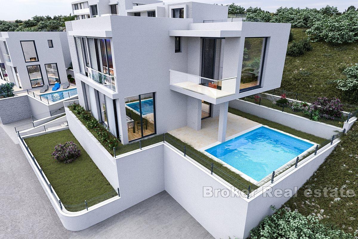 Villa med basseng og havutsikt