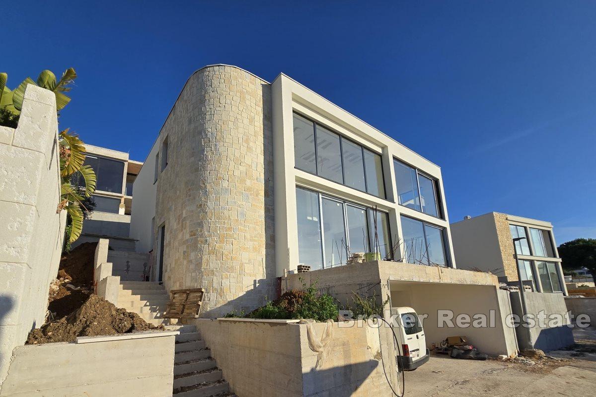 Villa in a newly built complex