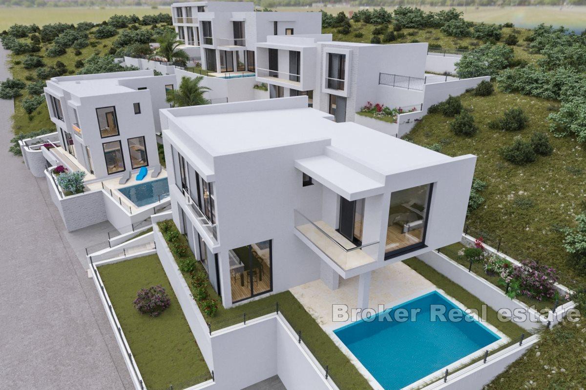 Vila s bazénem a výhledem na moře v klidném prostředí