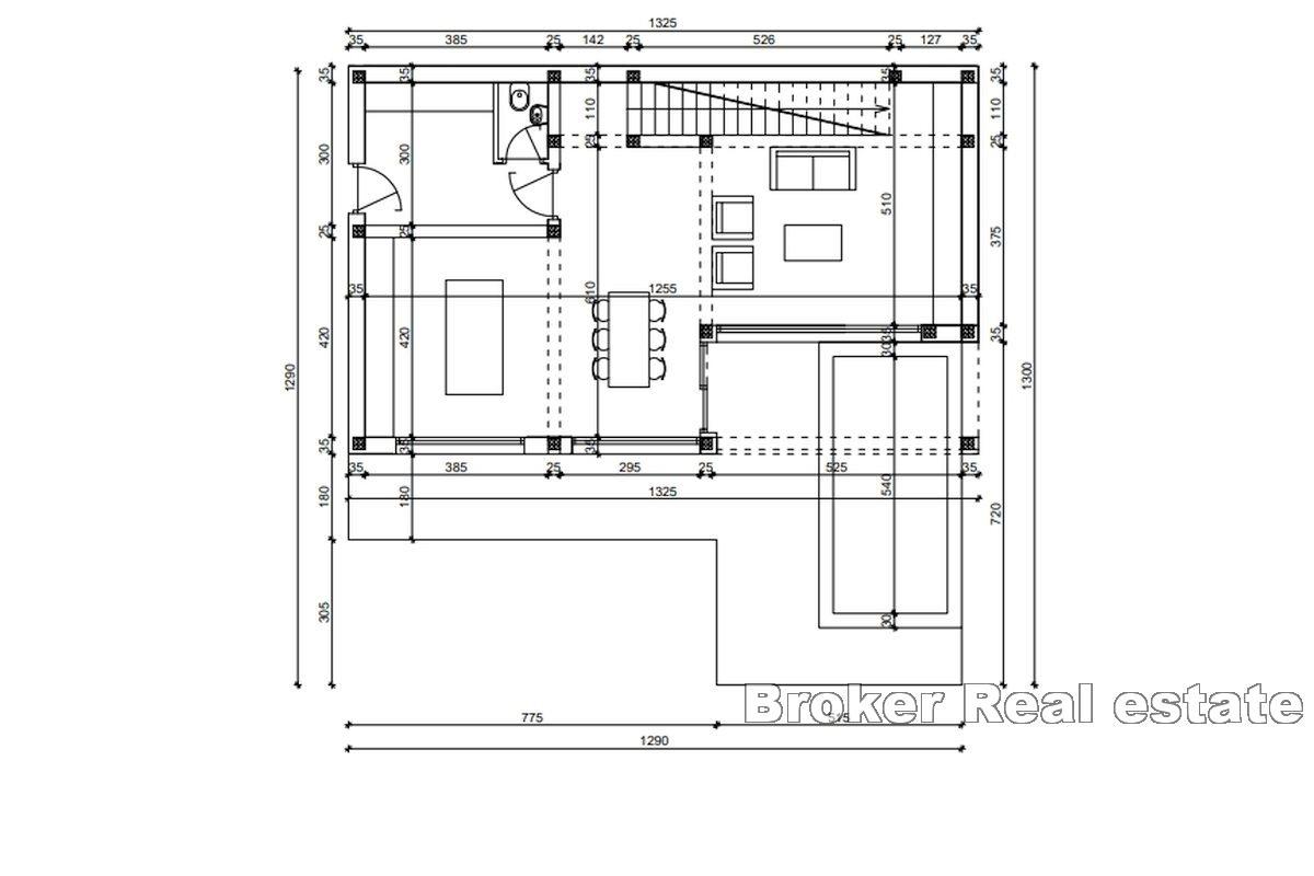 Vila s bazénem a výhledem na moře v klidném prostředí