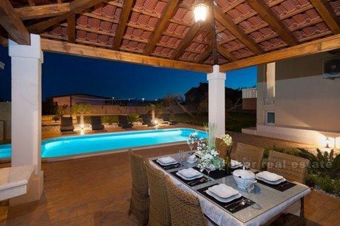 Kastela - modern, fully furnished villa