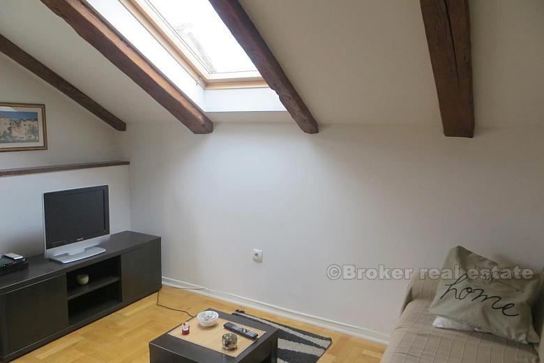 Split, Varos, newly renovated apartment