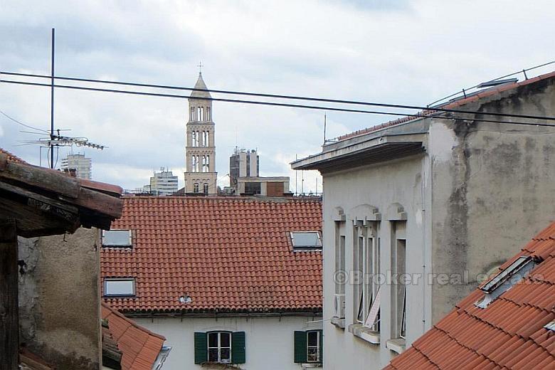 Split, Varos, nyoppusset leilighet