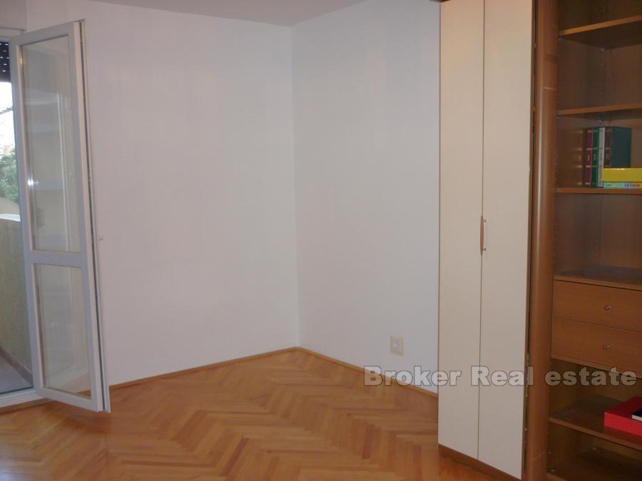 Split, Mertojak, třípokojový apartmán