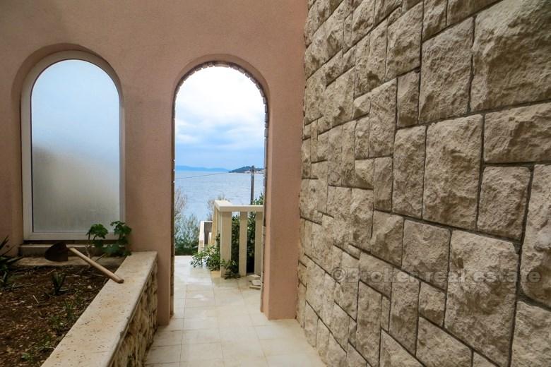 Near Makarska, house by the sea