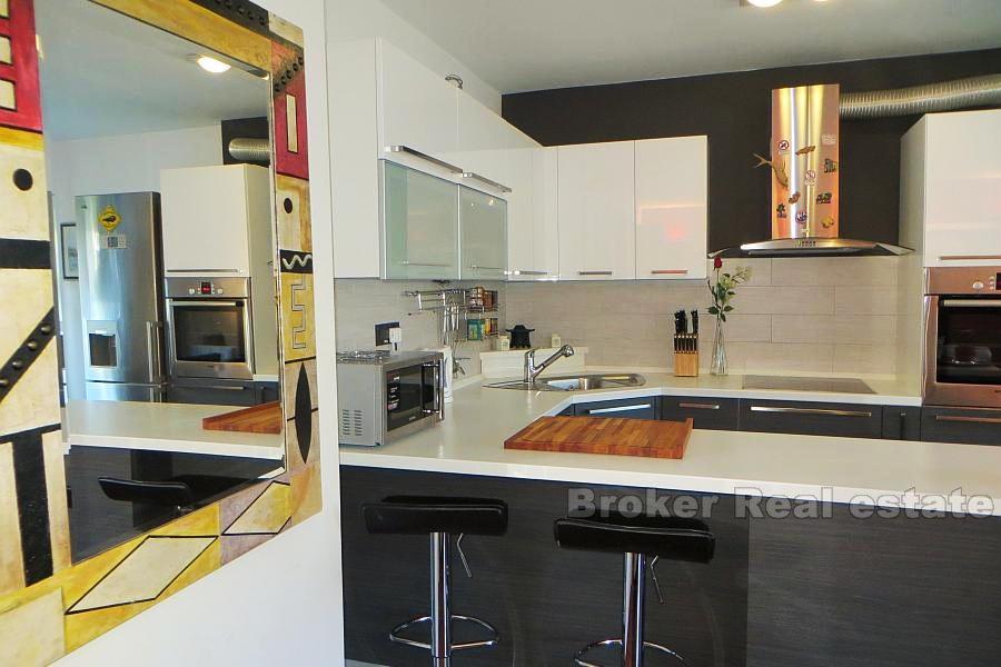 Split, Bol, two-bedrooms apartment