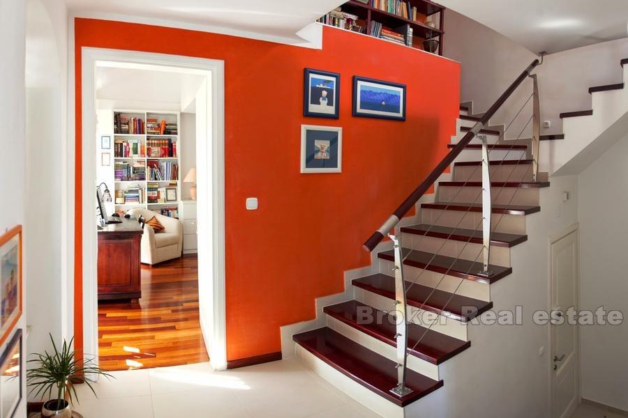 Split, Centar, stan u Dioklecijanovoj palači