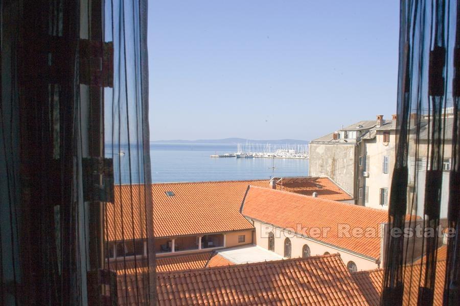 Split centrum - Jedinečný apartmán v blízkosti promenády s výhľadom na more