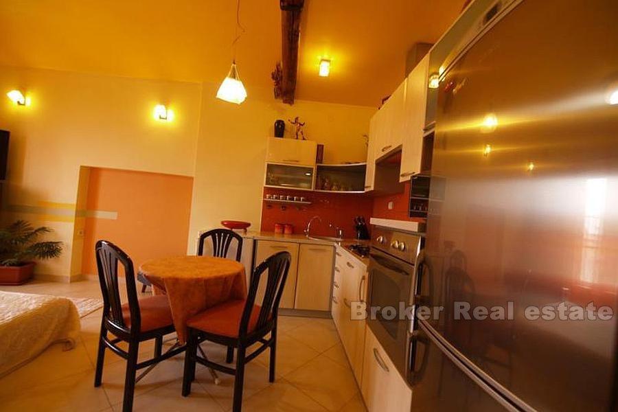 Split centrum - Jedinečný apartmán v blízkosti promenády s výhľadom na more