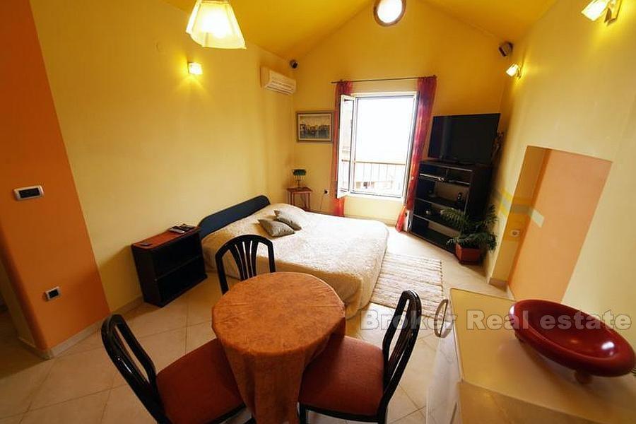 Split centrum - Jedinečný apartmán v blízkosti promenády s výhľadom na more