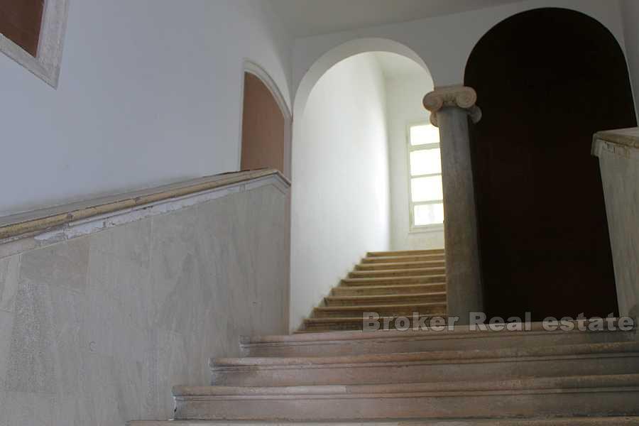 Split - Drei-Zimmer-Wohnung in der Mitte