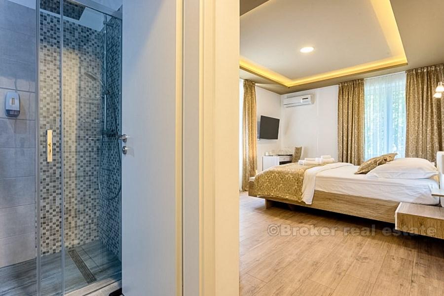 Split, Bačvice, trosoban stan