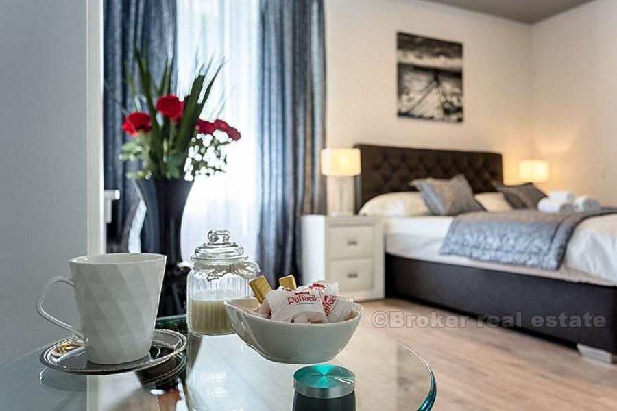 Split, Bacvice, trojizbový byt