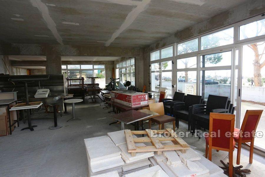 Split, Znjan, atrakcyjna niedokończona przestrzeń biznesowa