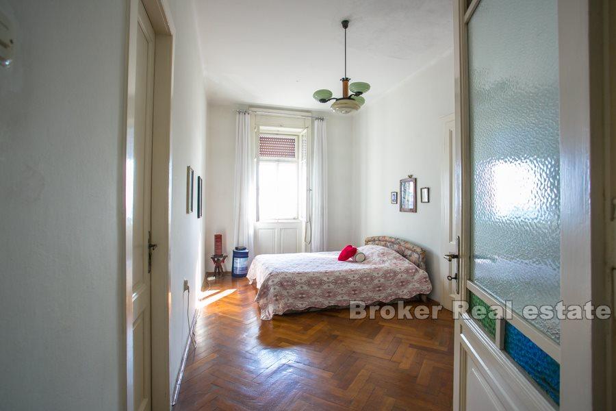 Split, Center, tre roms leilighet, ved sjøen