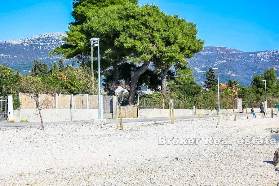 Kastela, stavební pozemek u moře a pláže