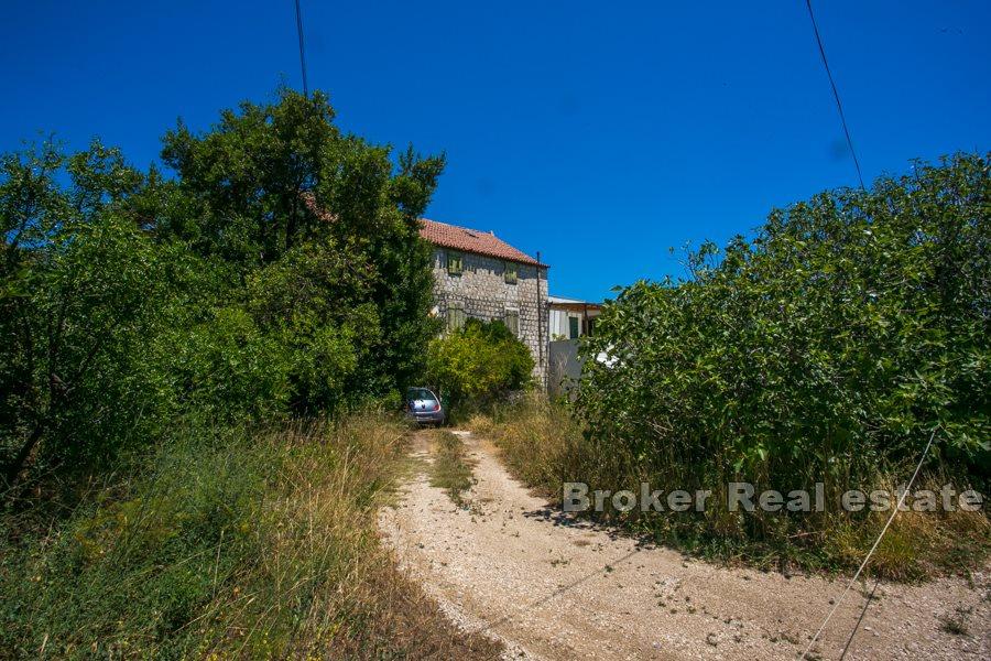 Kastela, stary kamienny dom Dalmacji