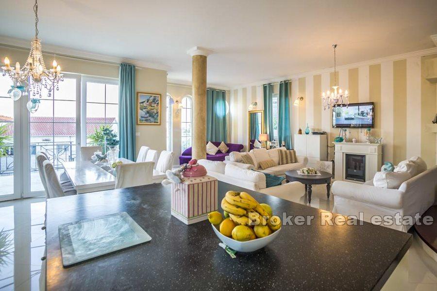 U blizini Splita, lijepo uređena kuća