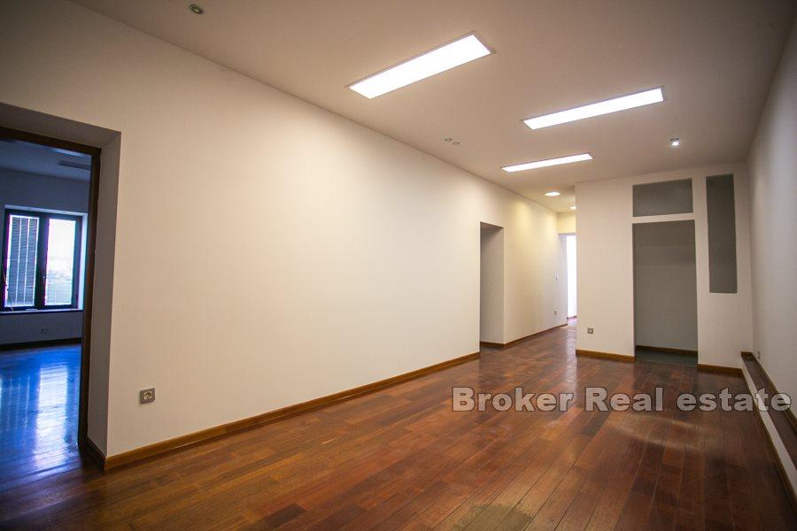 Split, Centrum, reprezentacyjna przestrzeń biurowa przy promenadzie