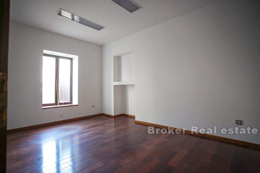 Split, Centrum, reprezentacyjna przestrzeń biurowa przy promenadzie