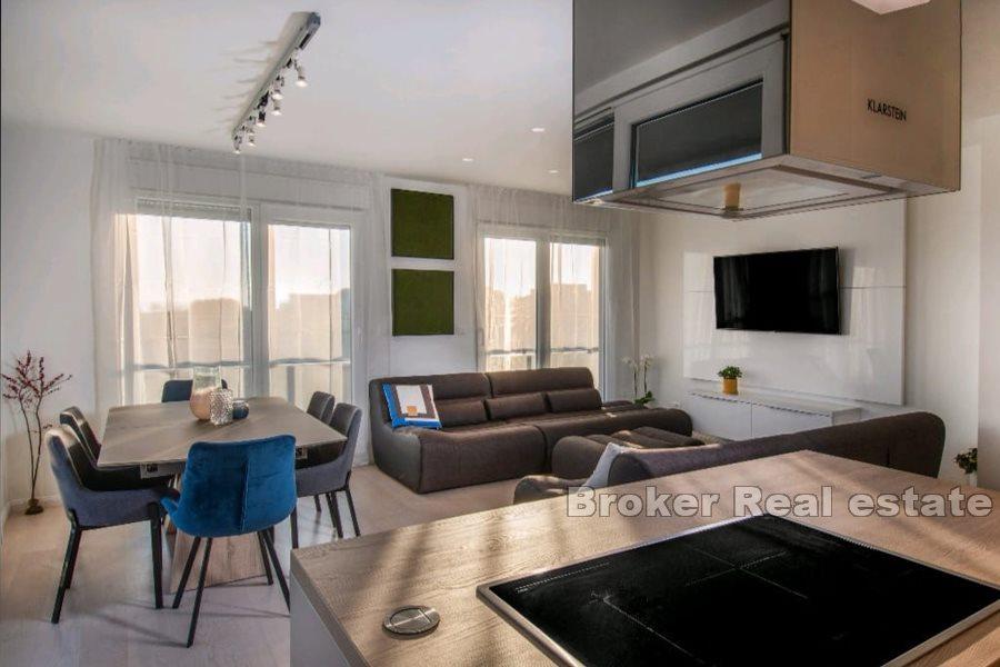 Split, modern penthouse with sea view