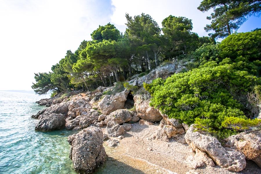 Omiš - Atraktivní stavební pozemek, první řada u moře