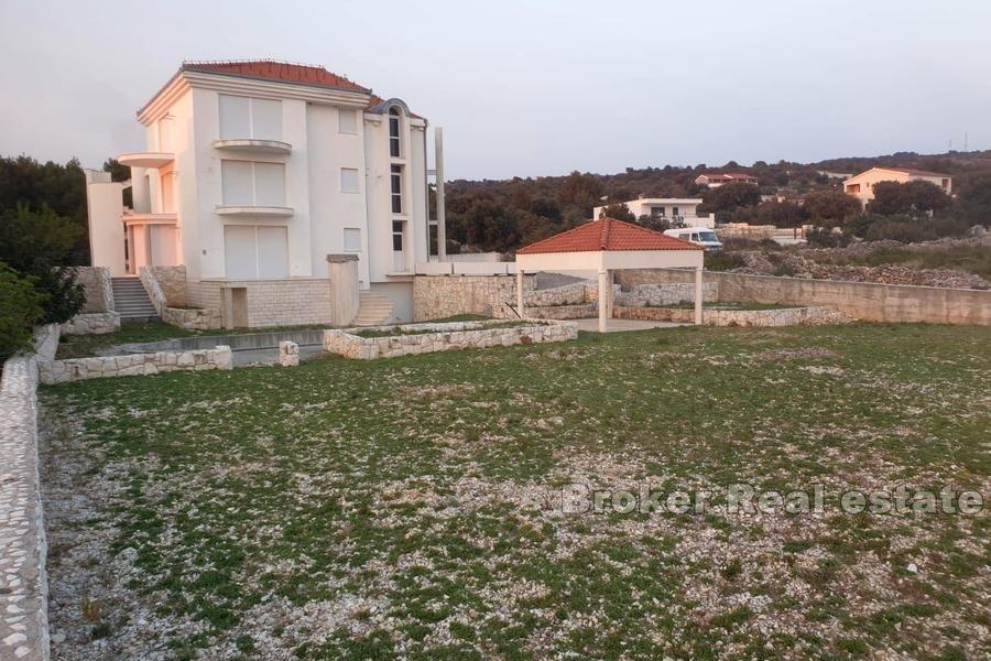 Near Rogoznica - Apartment house with pool