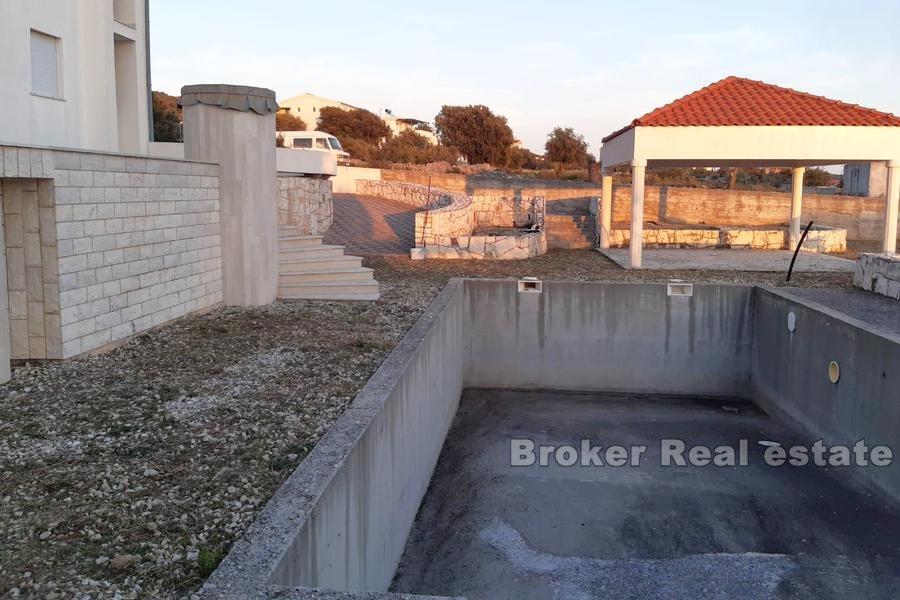 Near Rogoznica - Apartment house with pool