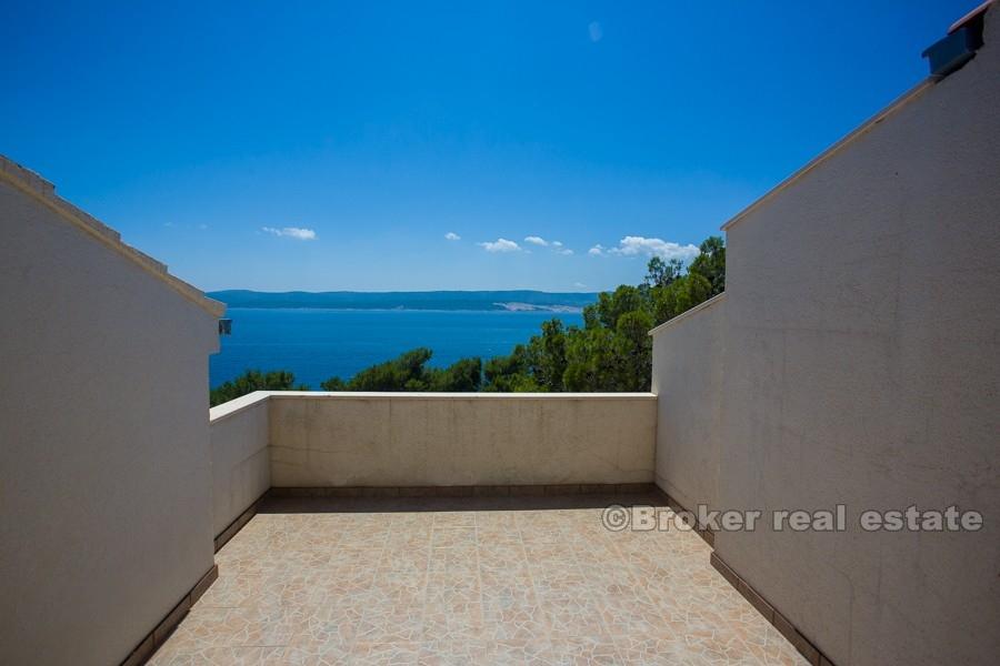 Omis - Doppelhaushälfte, erste Reihe zum Meer