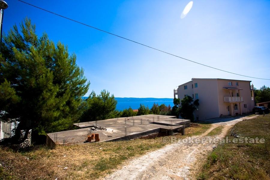 Omis - Uferdig hus med havutsikt