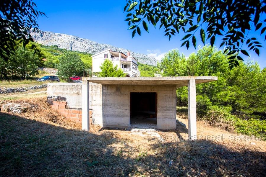 Omis - Uferdig hus med havutsikt