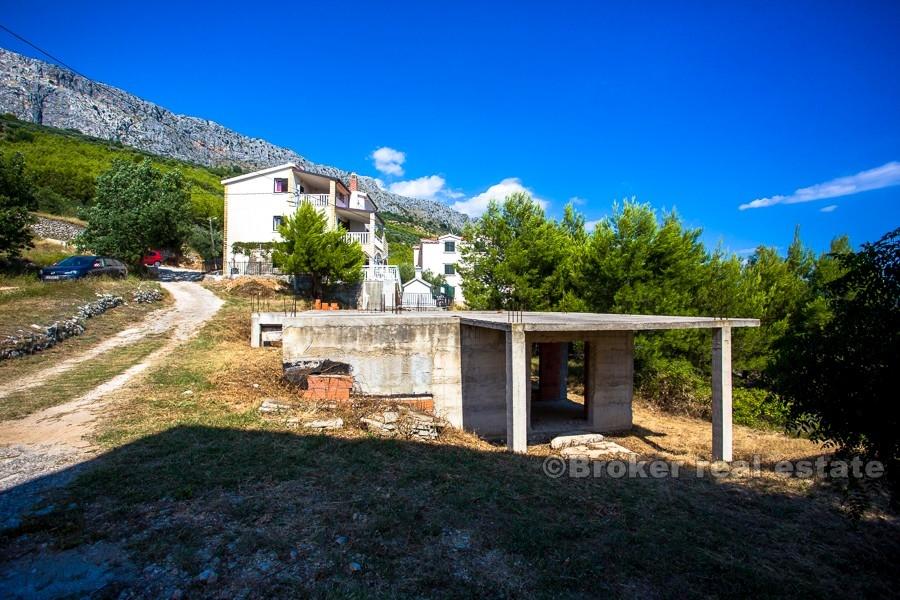 Omis - Uferdig hus med havutsikt