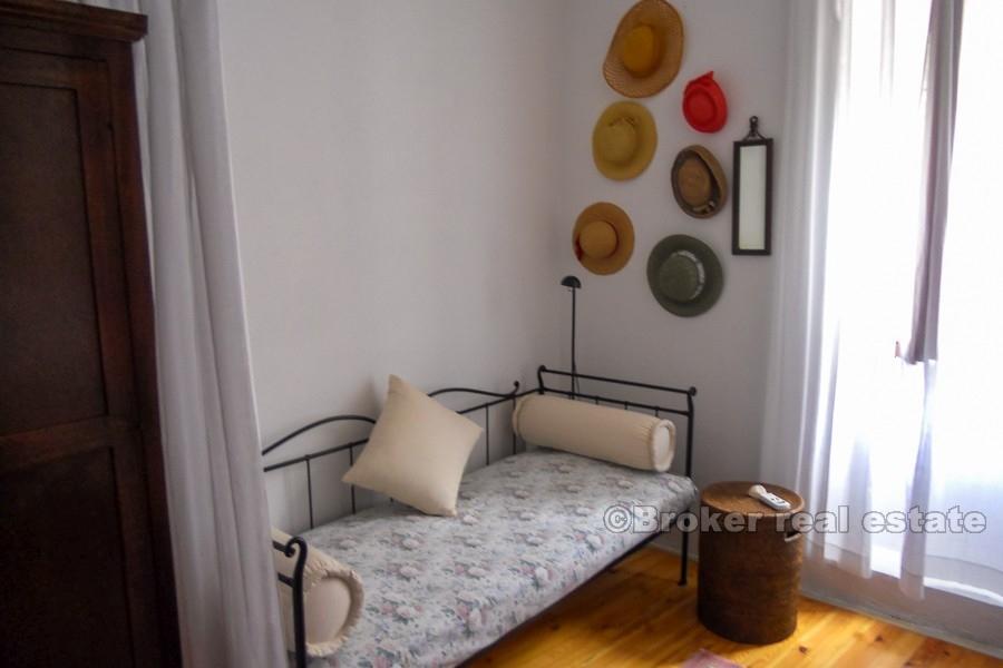 Vis - Renovert steinhus