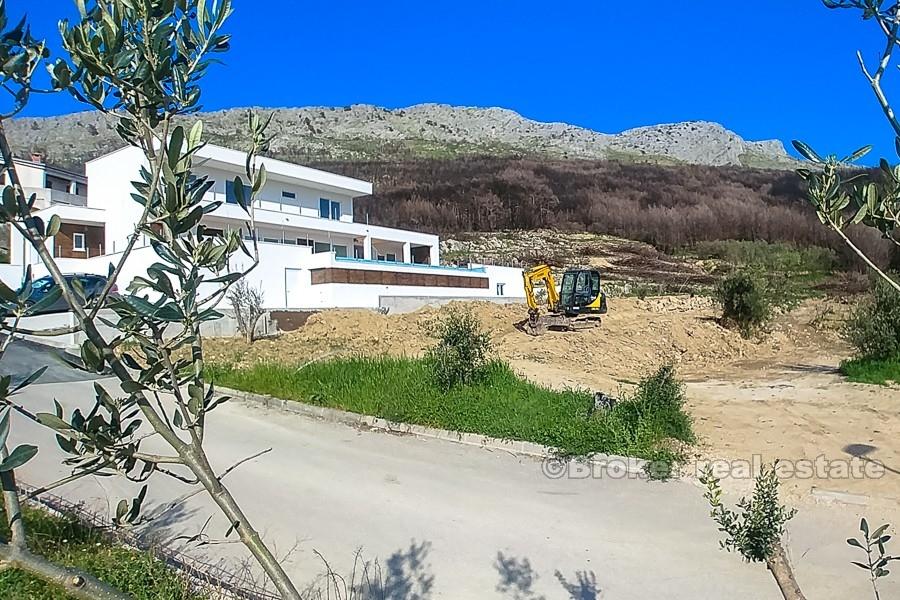 Split area - Attractive land with view