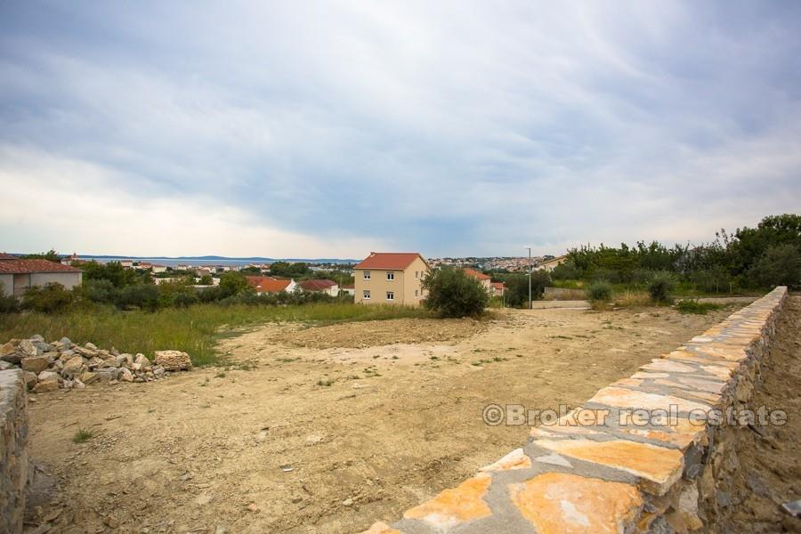 Split area - Terrain attrayant avec vue