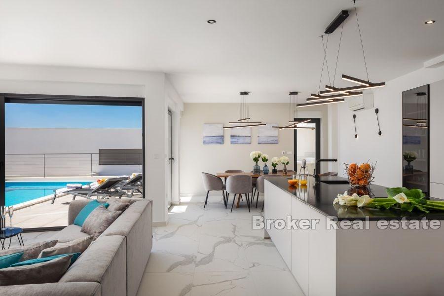 Split okolica - Vila s bazenom