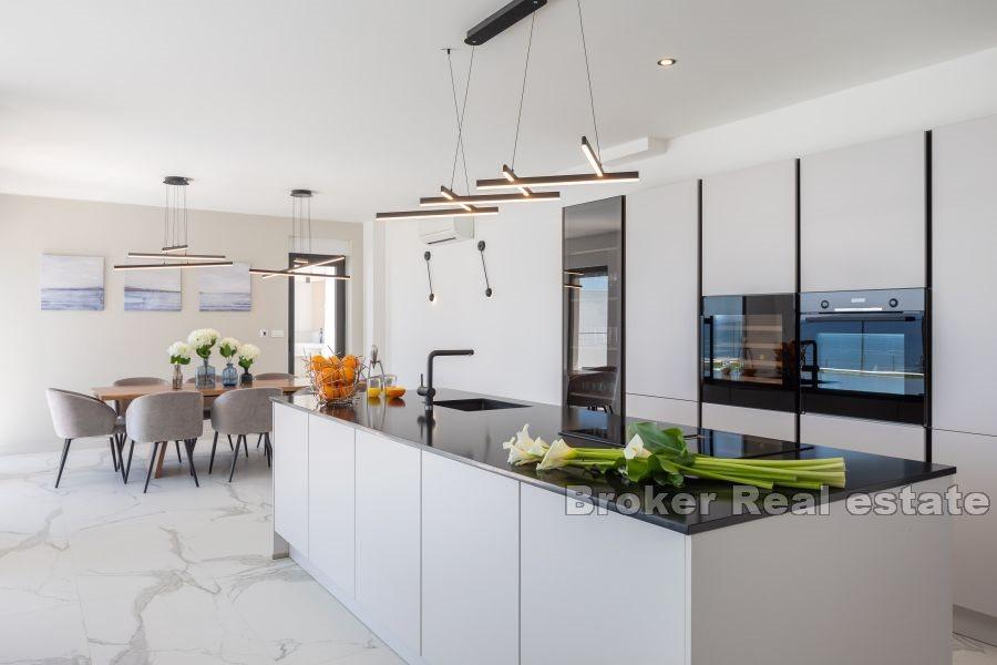 Split okolica - Vila s bazenom